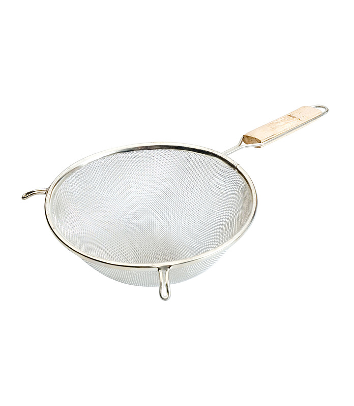 Medium Mesh Strainer with Wood Handle 260mm